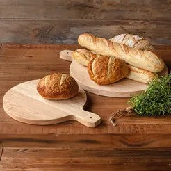 Round Wood Formage Board 2 sizes.    (25)