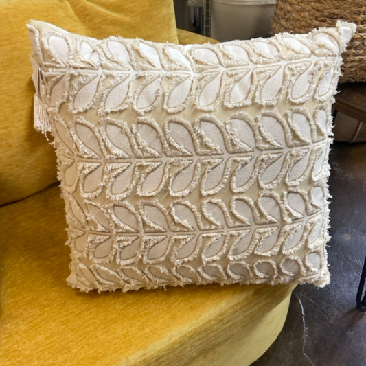 6 PHDEAC220199 Neutral Vine Square PIllow