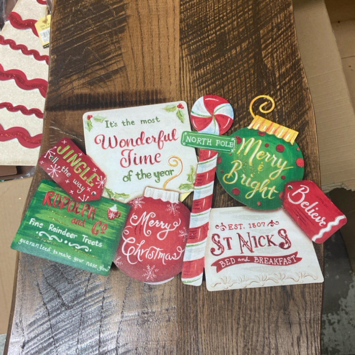 6 C24066 Holiday Sign Yard