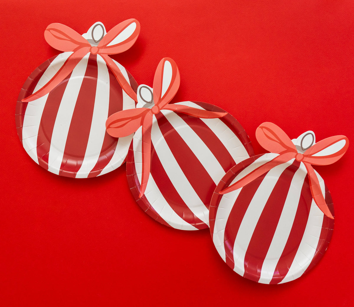 6 Ornament Shaped Plate 8 count