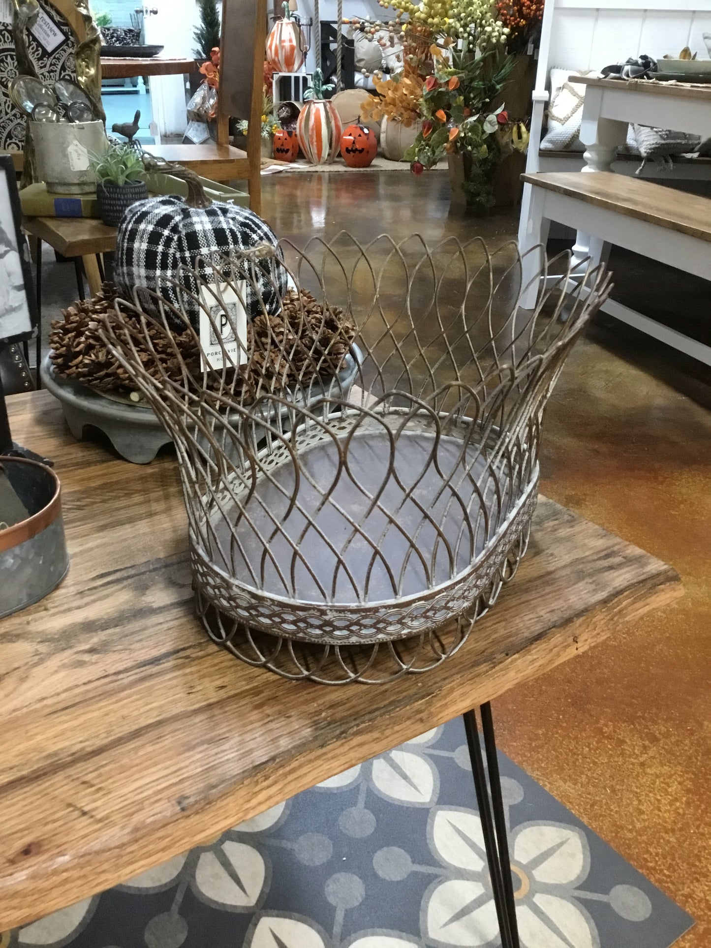 Small Provincial Wire Basket
