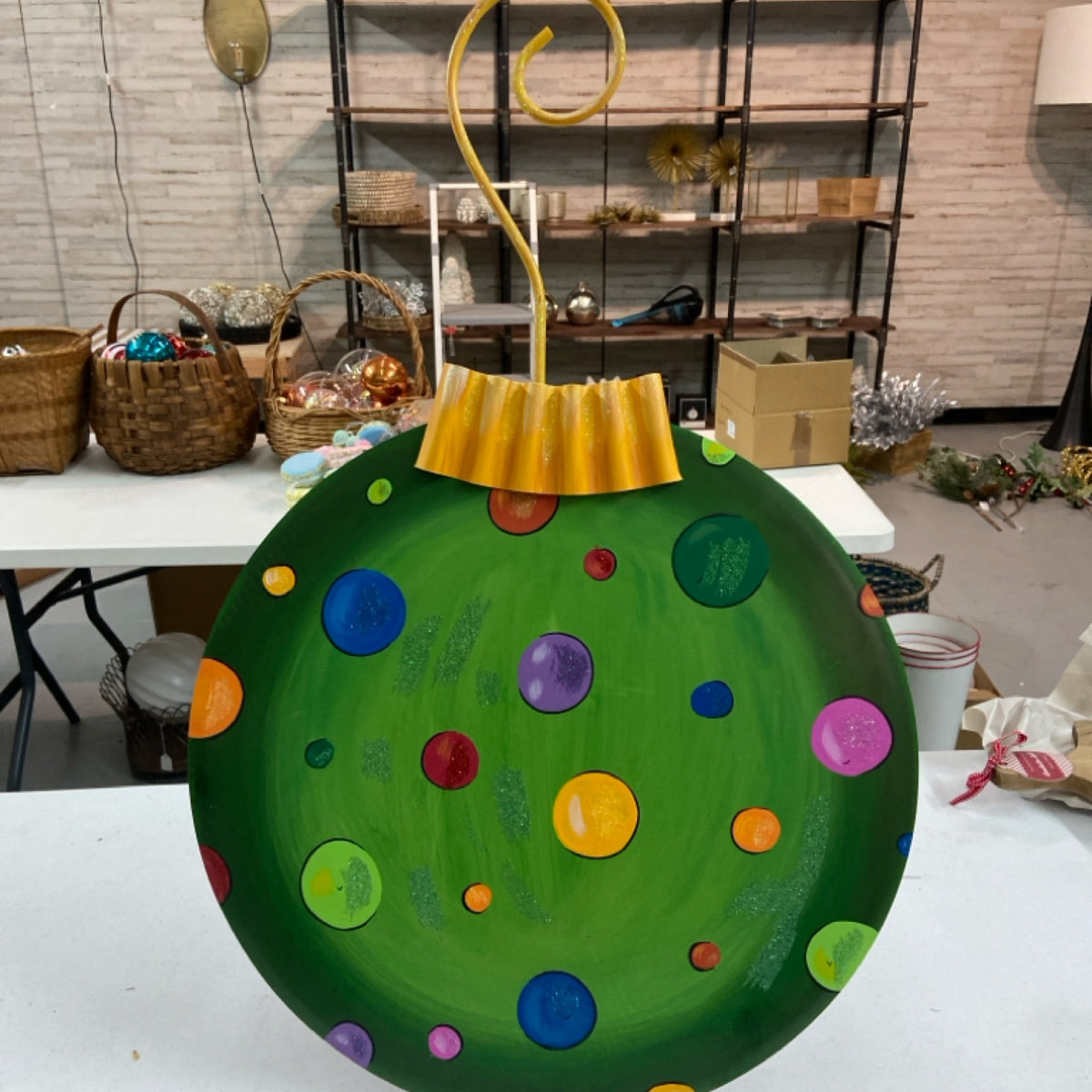 6 C24072 Merry and Bright yard