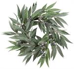 24" White Willow w Berries Wreath     (25)