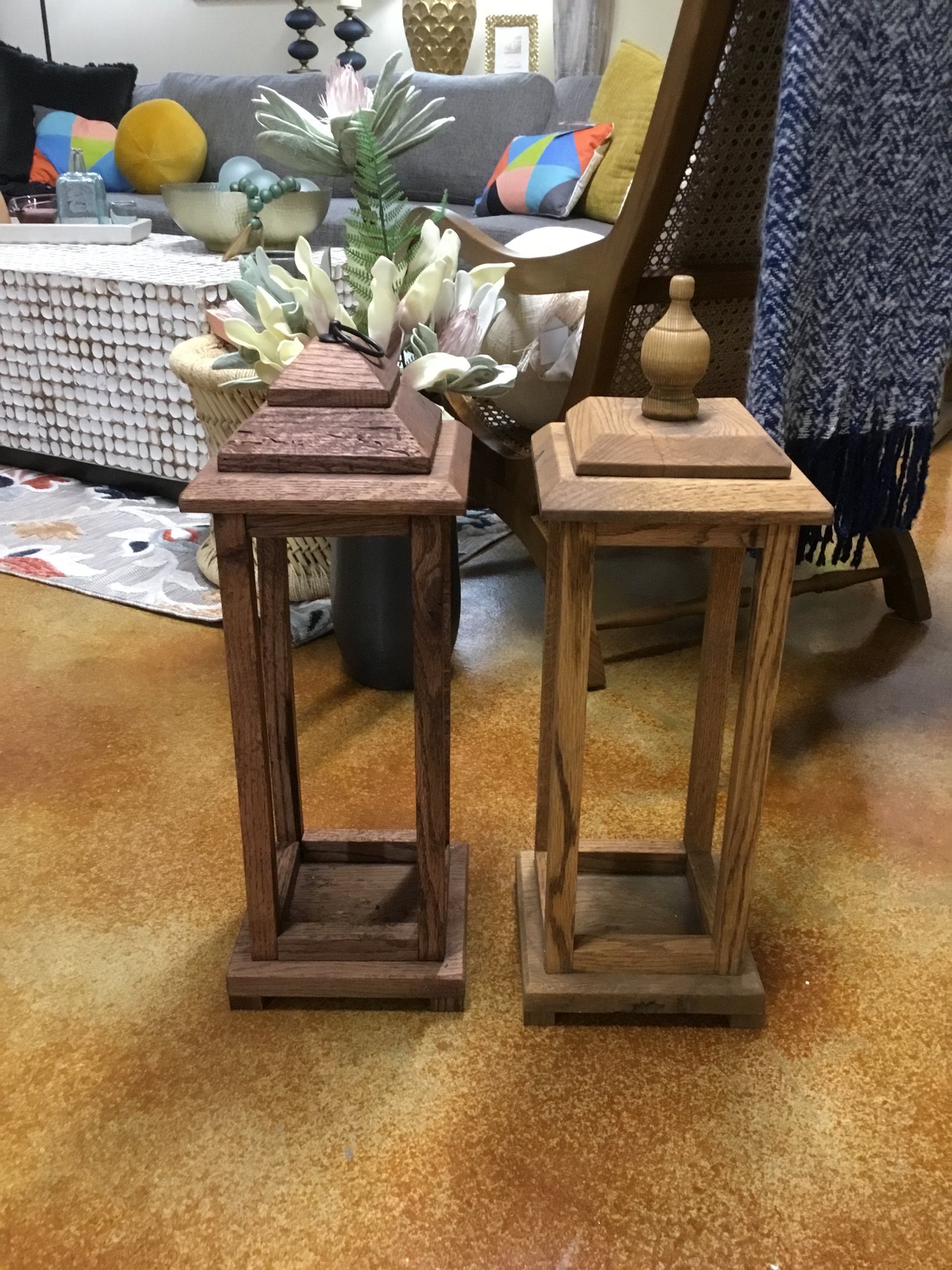Wlms-Sor Wood Lantern Medium Oak Stained