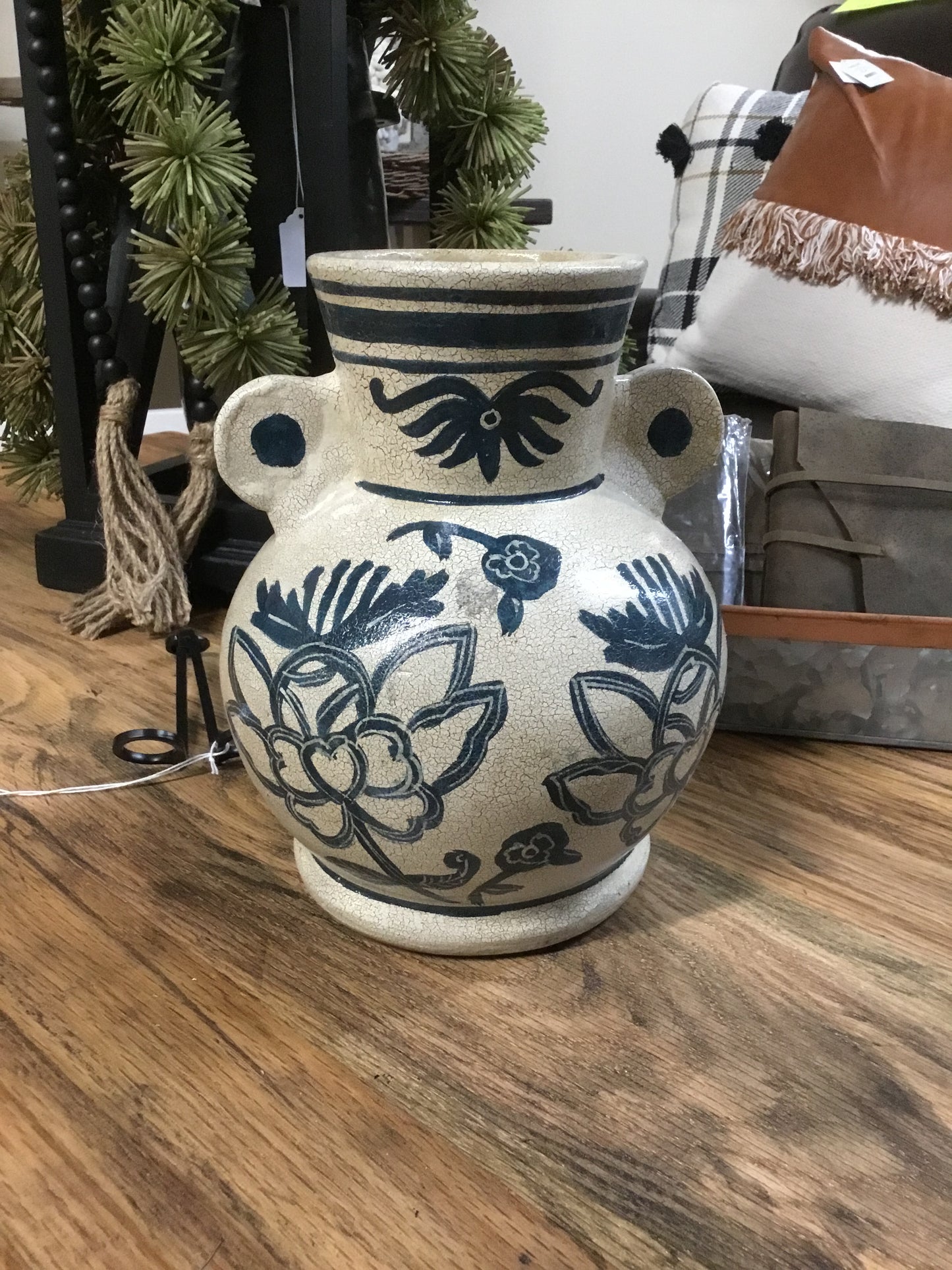 Delphine Round Vase With Handles