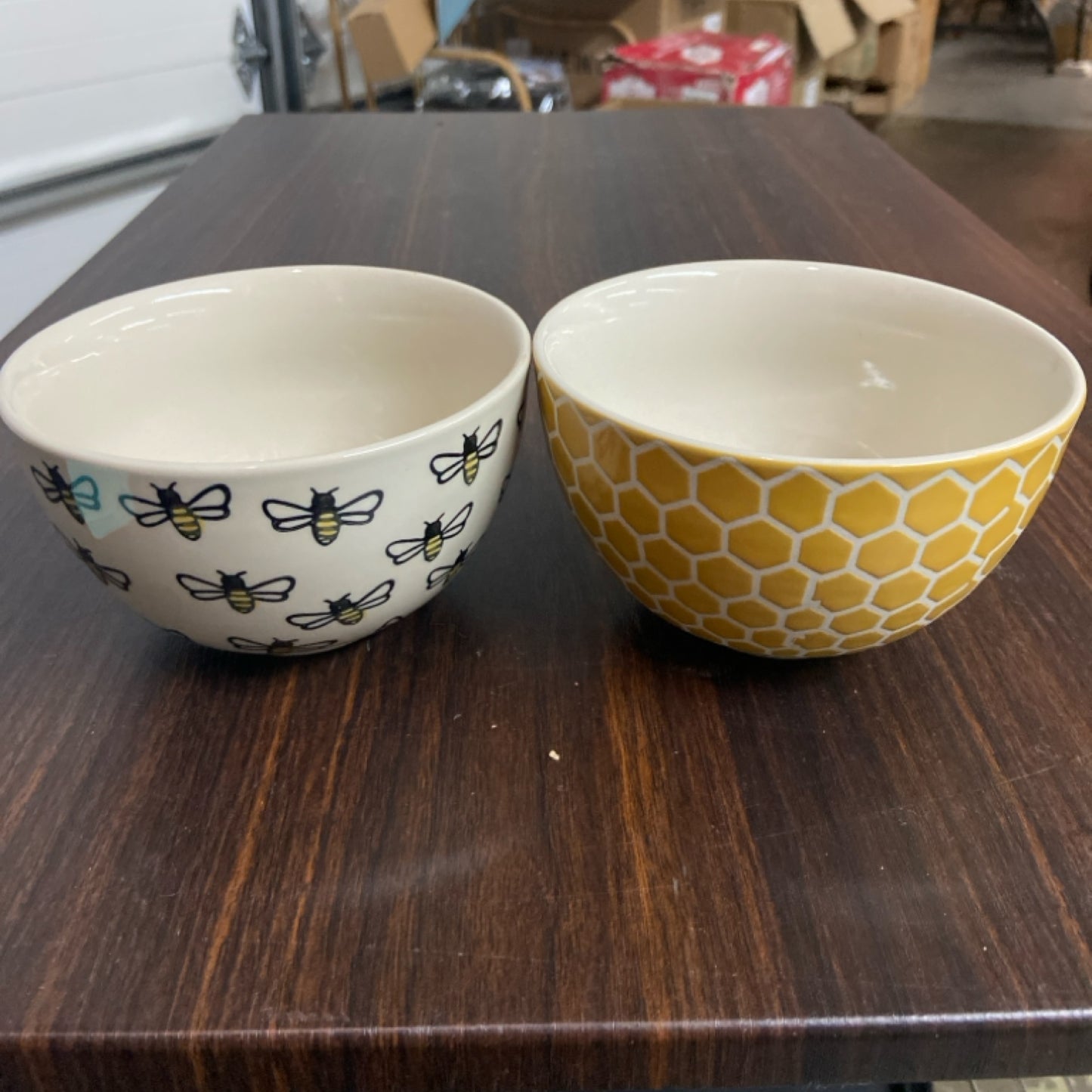 G13877 Honey Bee Snack Bowl, two colors