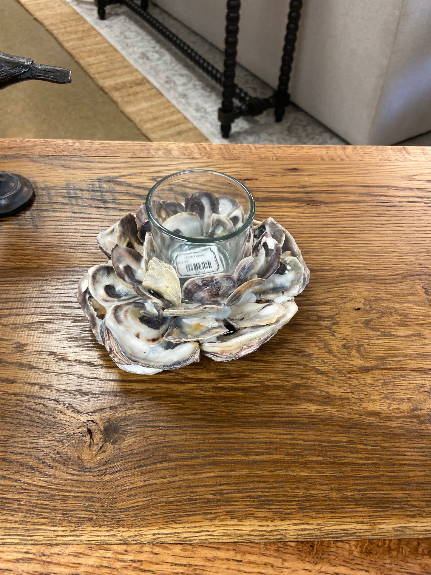 316058 Candle Holder Oyster Shell w Glass Voltive Insert.     (25)