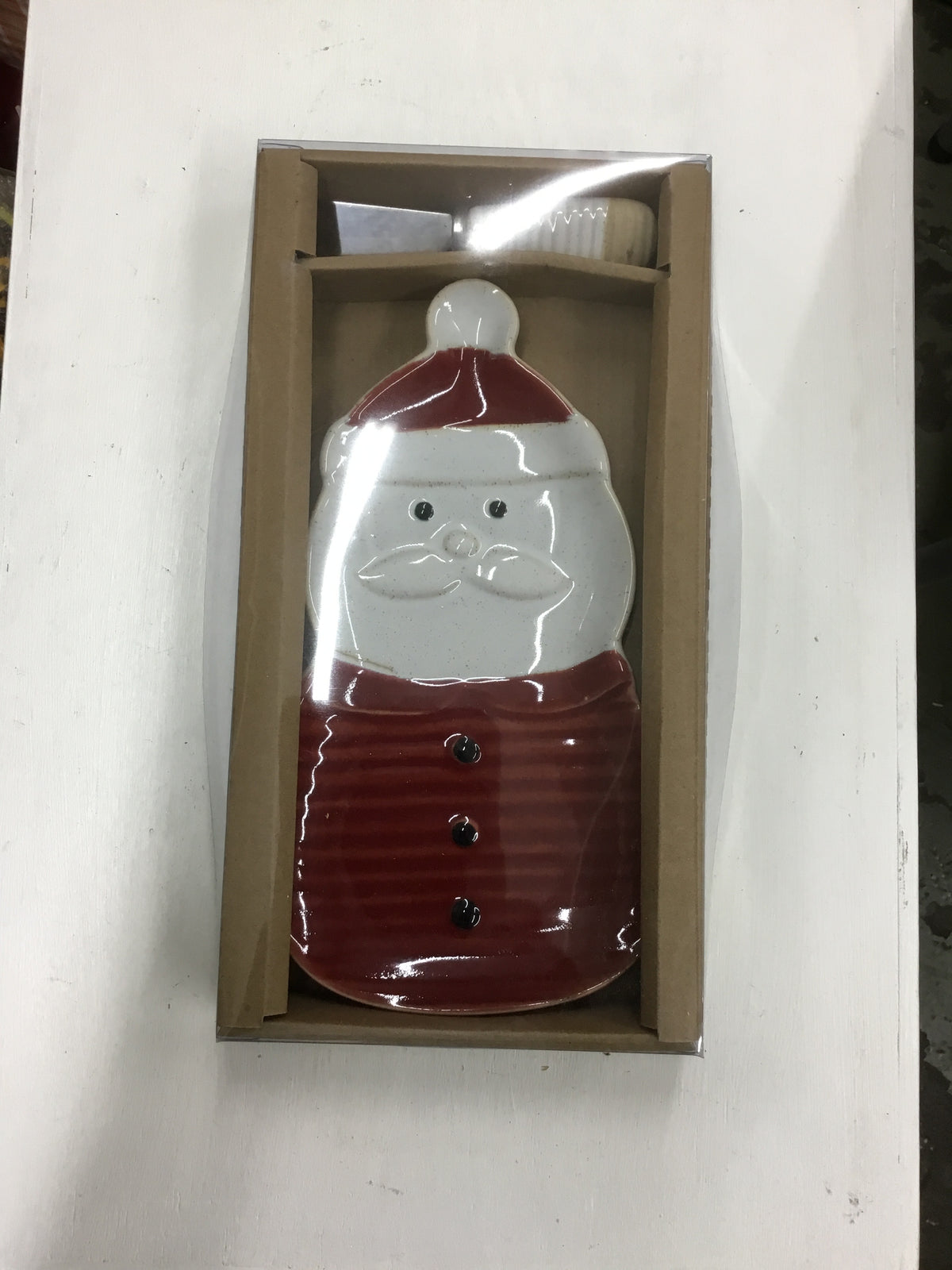 6 2020210419 DEM Snow Day Santa Plate w Spreader