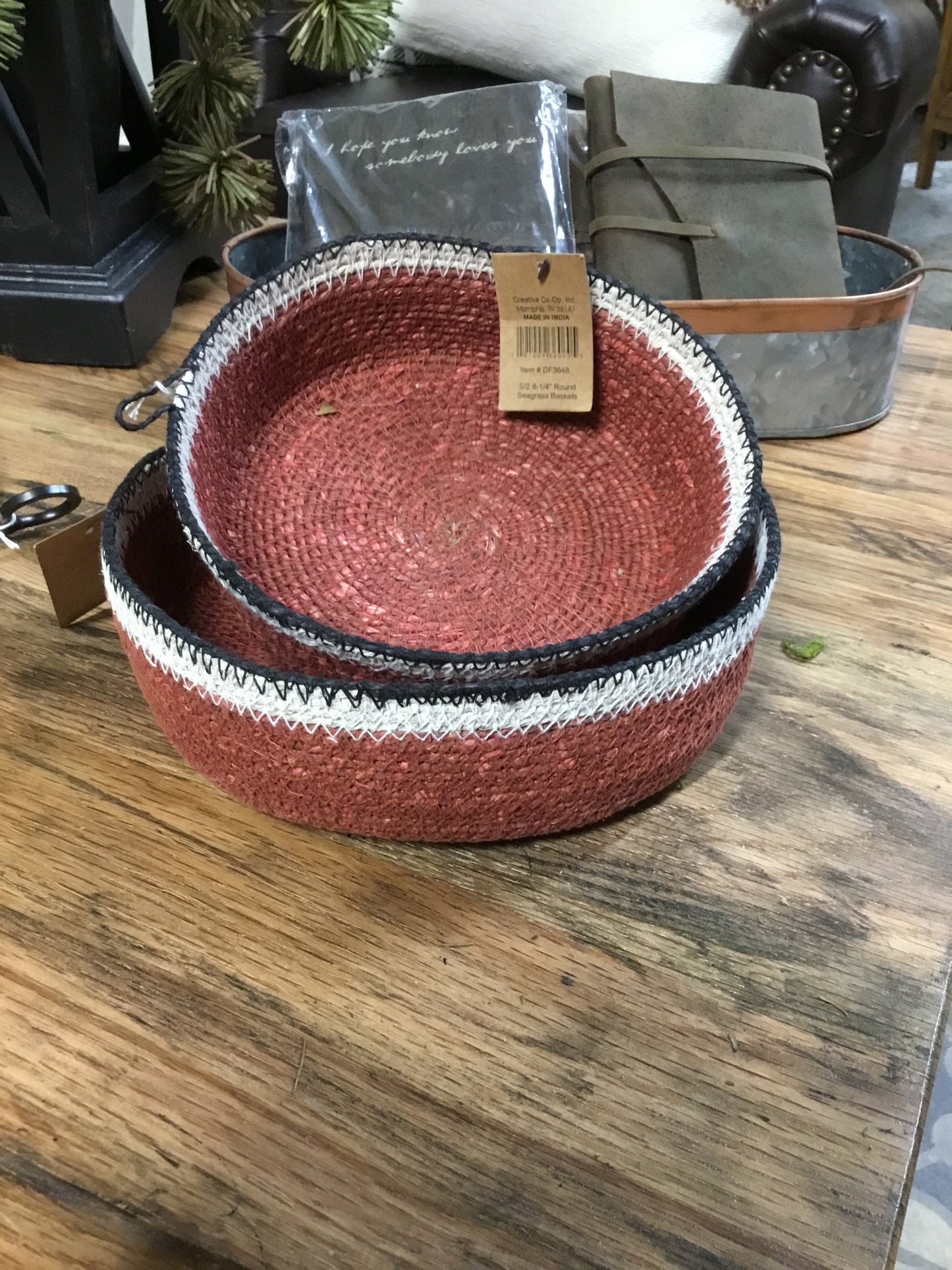 Df3648 CC Set Of 2 Round Seagrass Baskets Rust