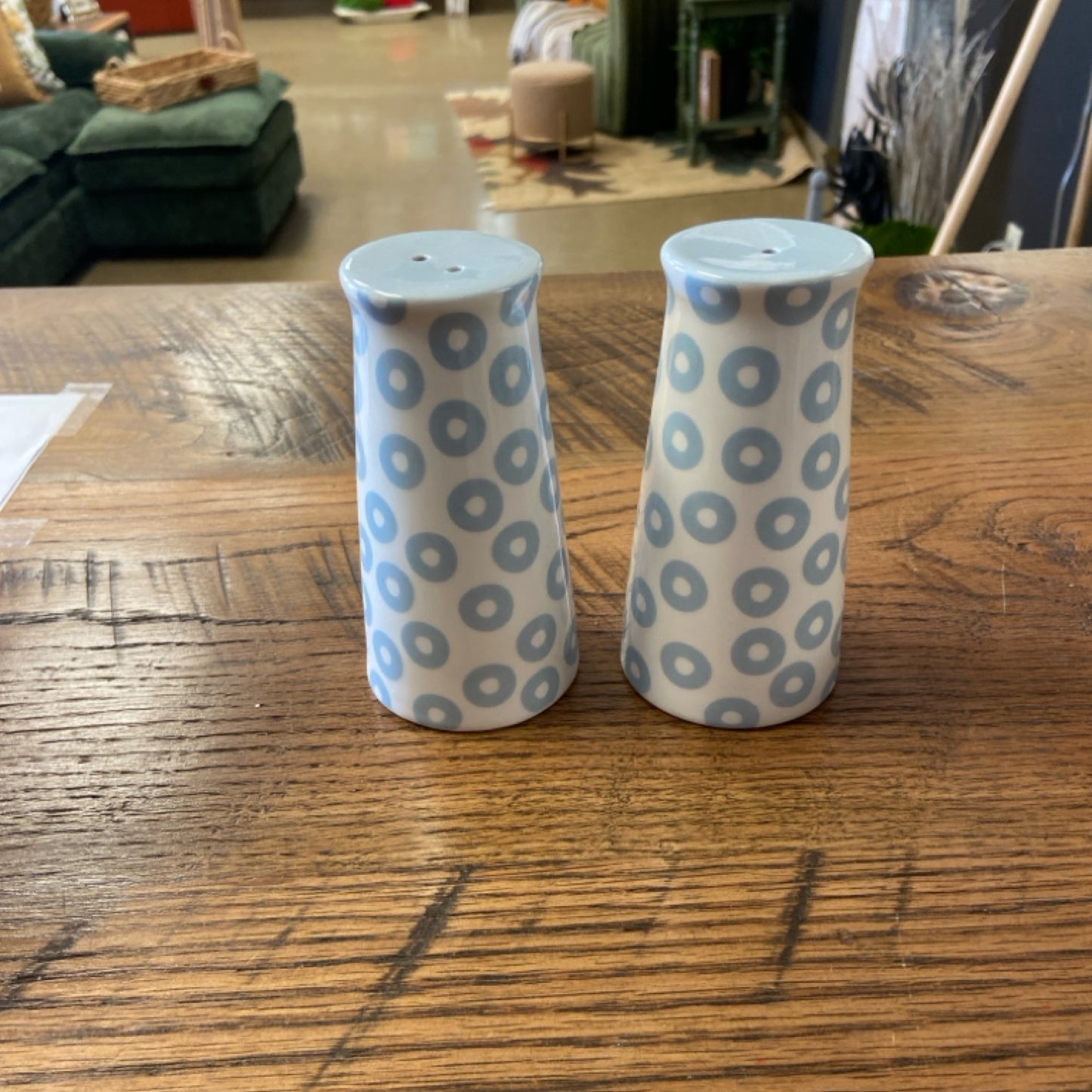 Iris blue pedestal salt and pepper set