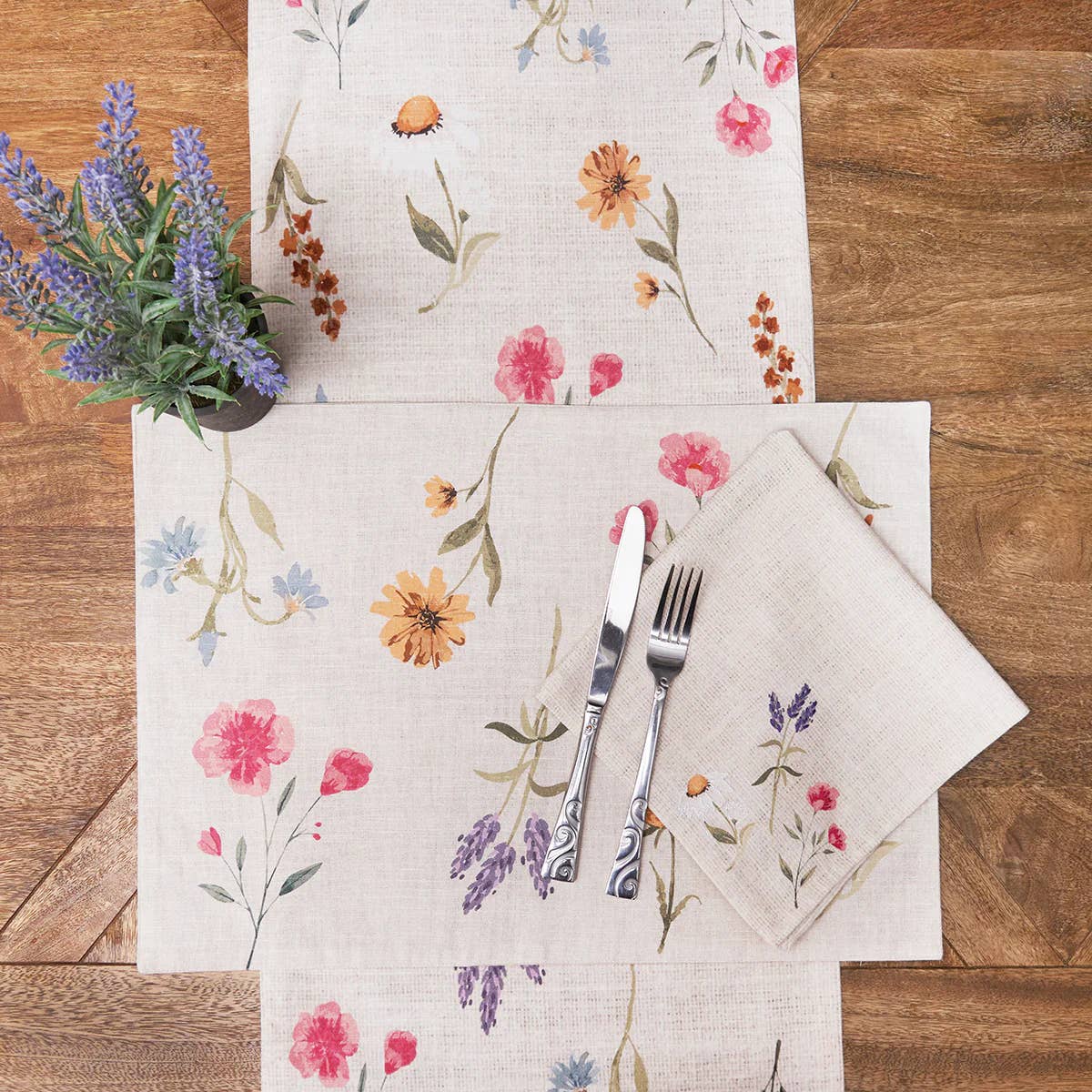 842663503 April Showers Floral Table Runner.       (25)