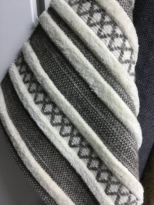 06165 Textured Striped Pattern Wool Rug 5x8