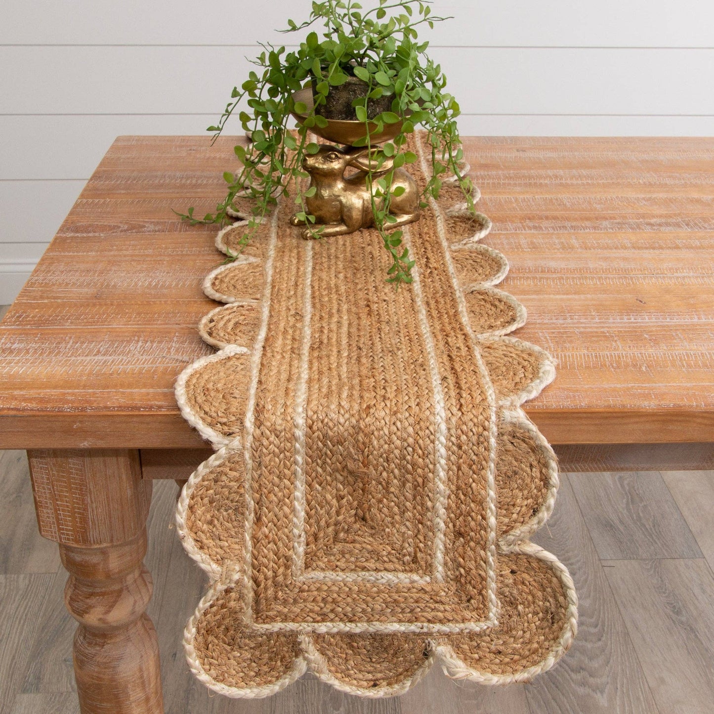 Handmade Scalloped Jute Table Runner (PC)         (25)