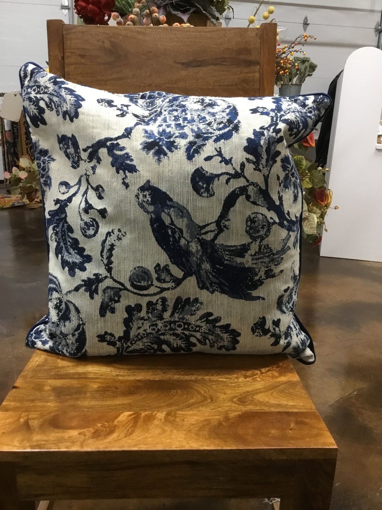 6 Exn80259 Ph Blue Toile Pillow