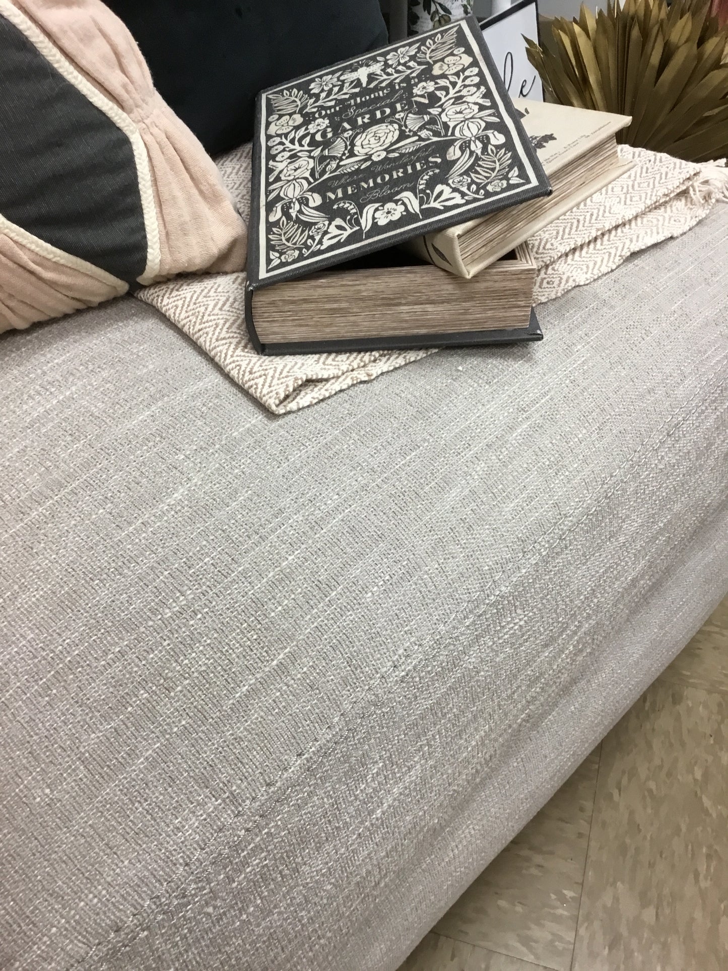 Df4805-Cc Linen Book