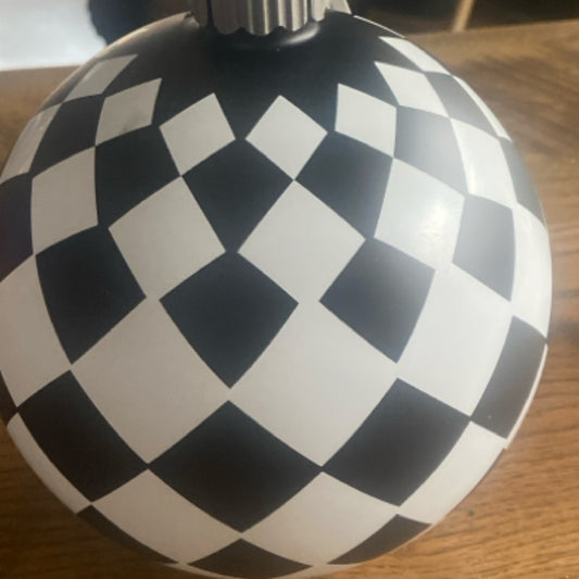 6" Harlequin LED Christmas Ornament w/timer